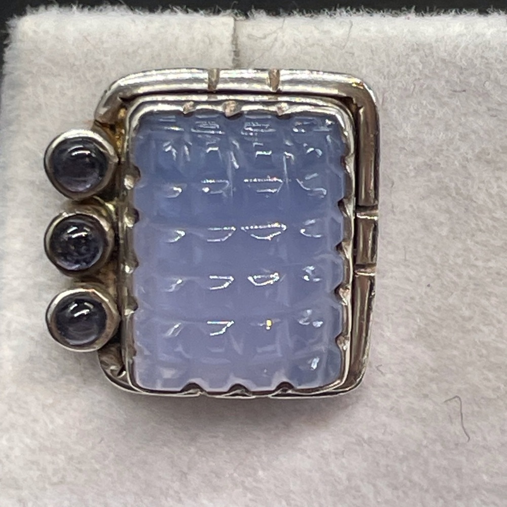 Amy Kahn Russell chalcedony and iolite earrings - Picture 2 of 5